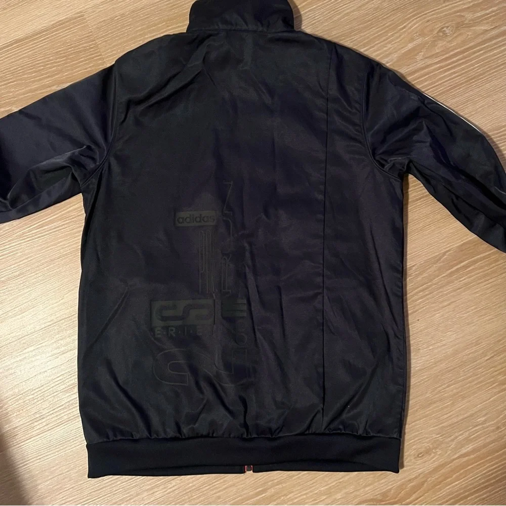 Adidas originals jacket - Picture 2 of 4
